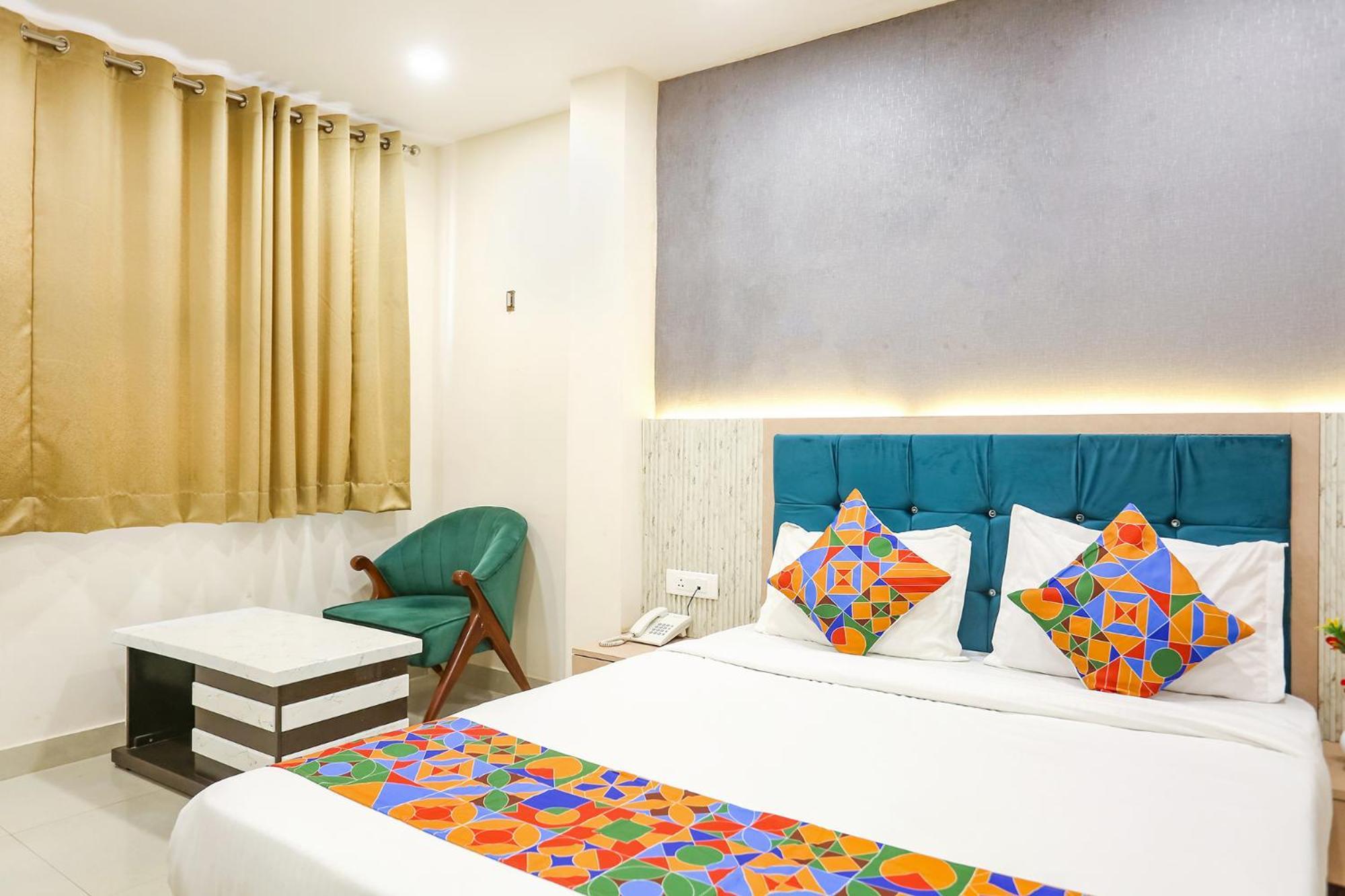 Fabhotel Hari Kunj 900 M From Kashi Vishwanath Temple فاراناسي المظهر الخارجي الصورة